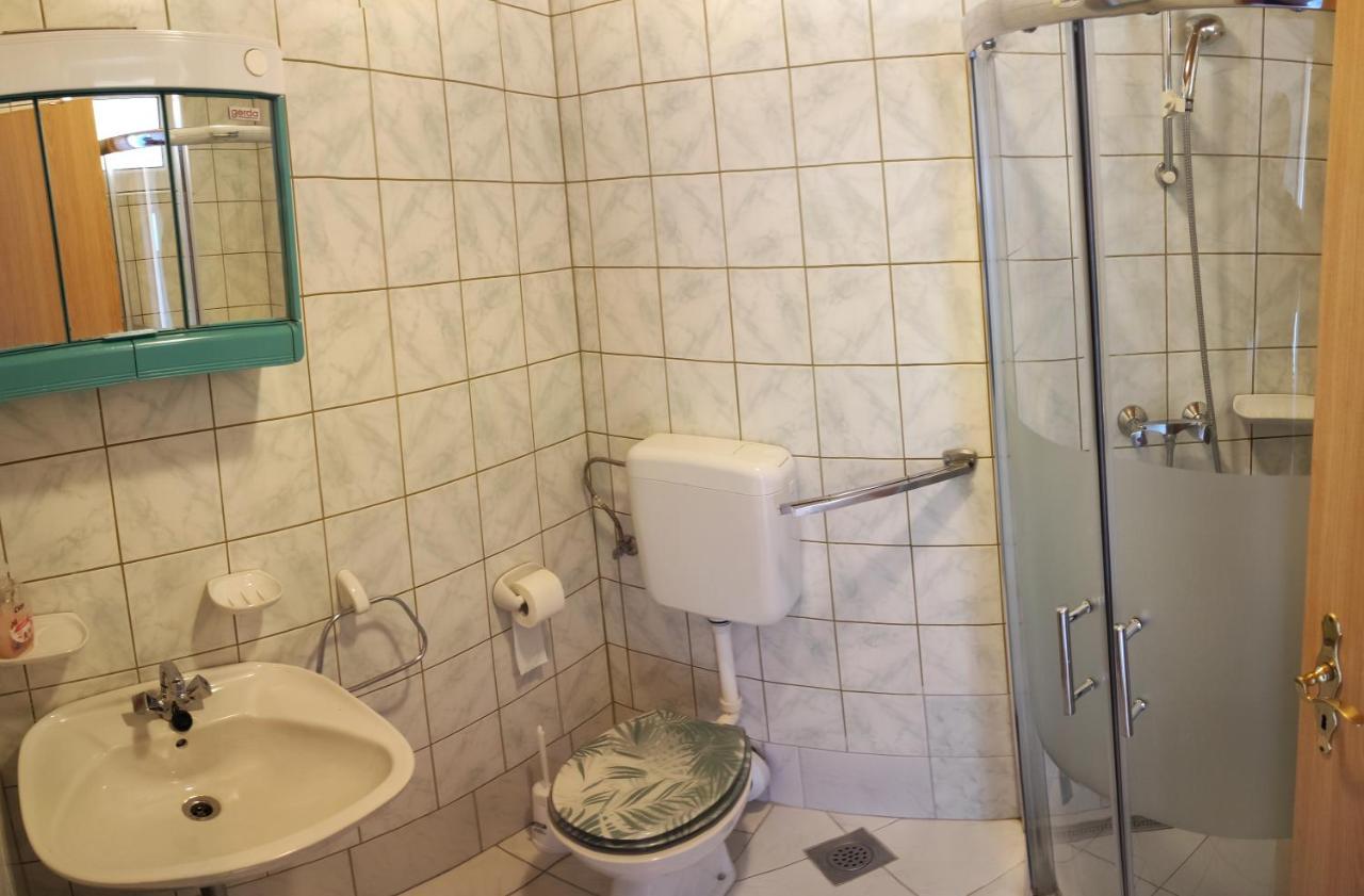 Apartmani Sabira 诺维·维诺多尔斯基 外观 照片