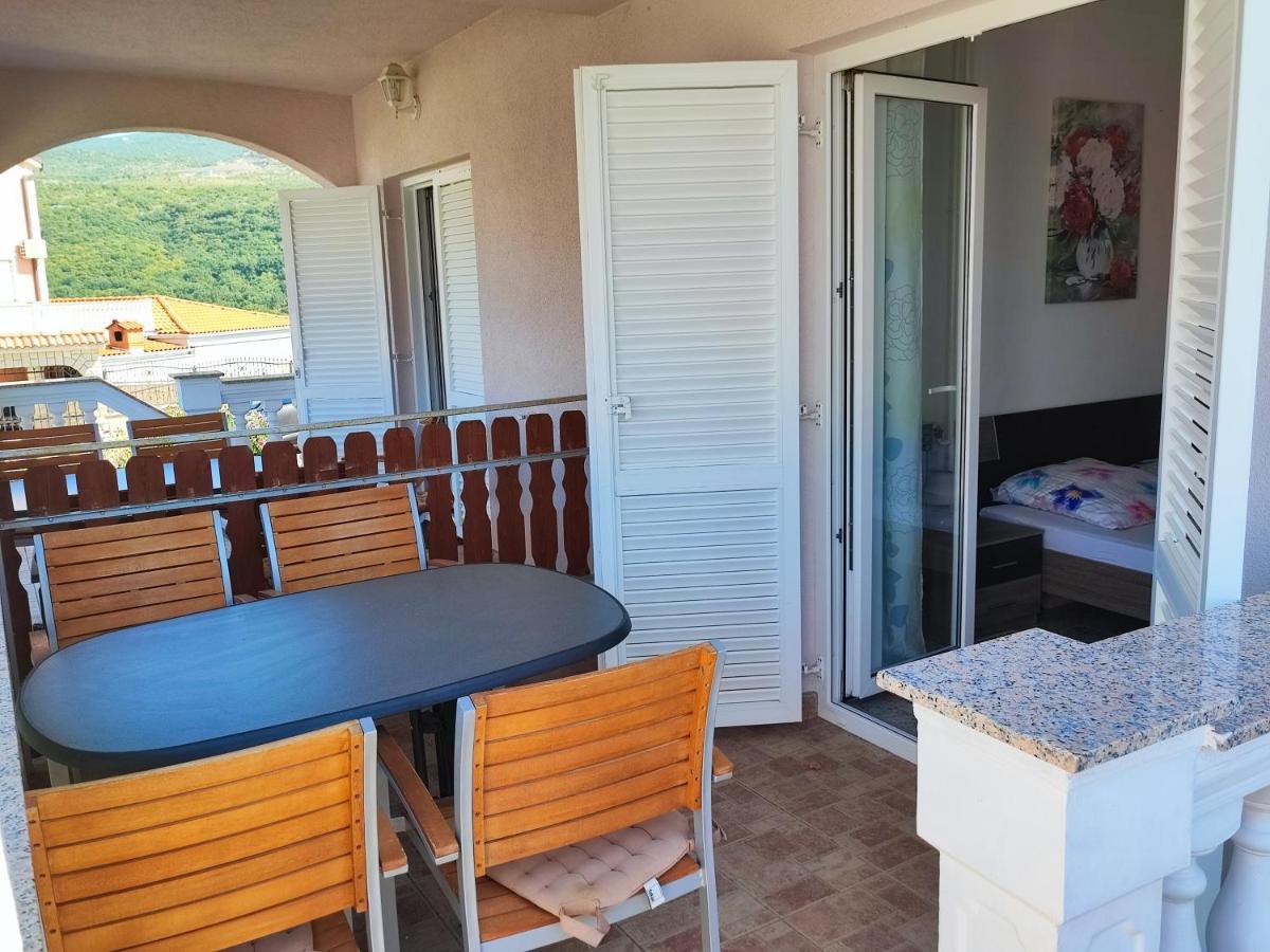 Apartmani Sabira 诺维·维诺多尔斯基 外观 照片