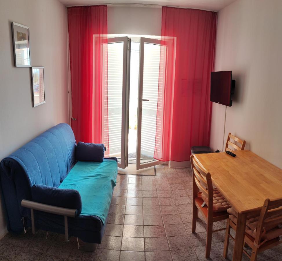 Apartmani Sabira 诺维·维诺多尔斯基 外观 照片